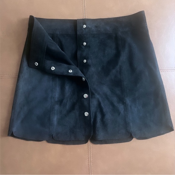 ISABEL MARANT ETOILE Anna Black Suede Silver Button Snap Mini Skirt Size Large - Picture 9 of 15